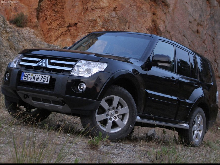 Mitsubishi Pajero 2021