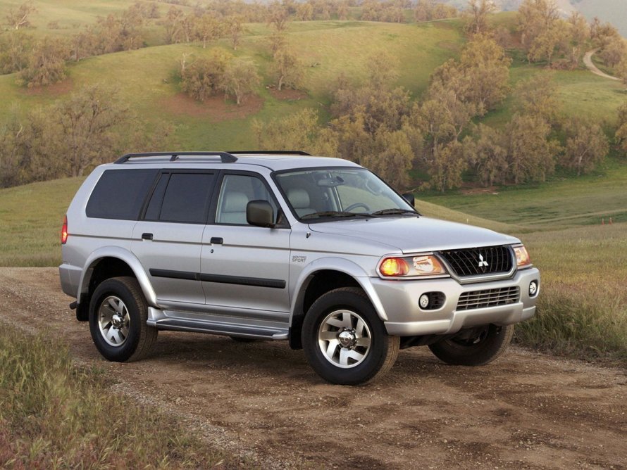 Mitsubishi Montero Sport 2000