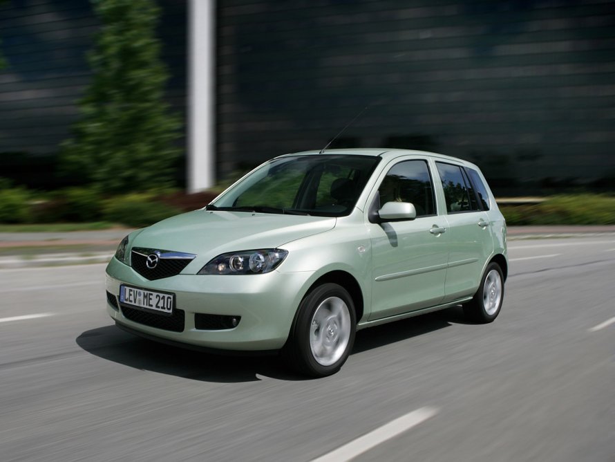 Mazda 2 2005