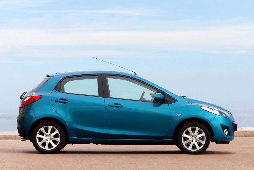 Mazda 2 2010