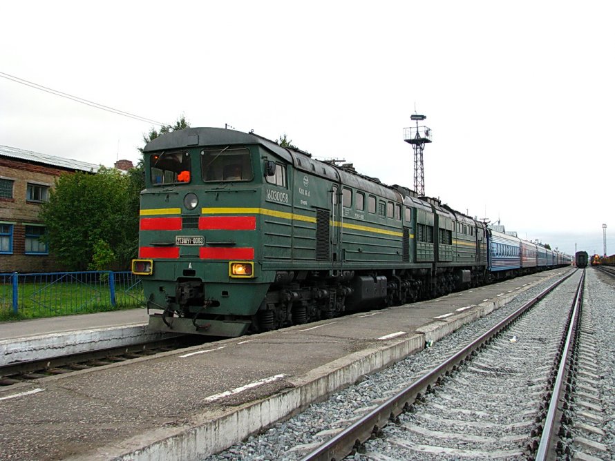 Фирменный поезд сияние севера