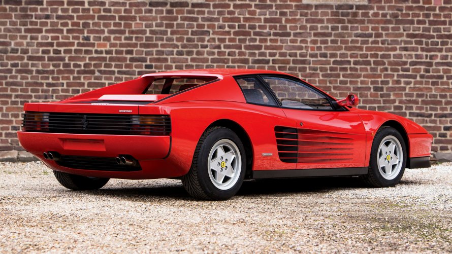 Машина Ferrari Testarossa