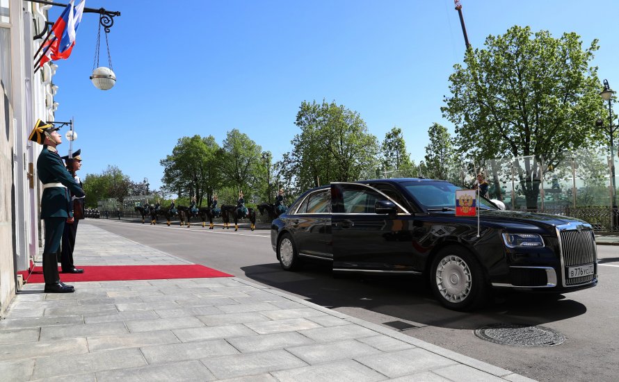 Лимузин президента России Аурус