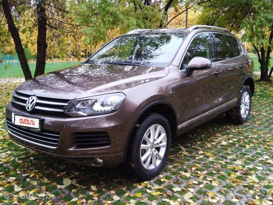 Volkswagen Touareg 2011 коричневый
