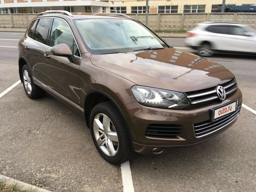 Volkswagen Touareg 2 поколение коричневый
