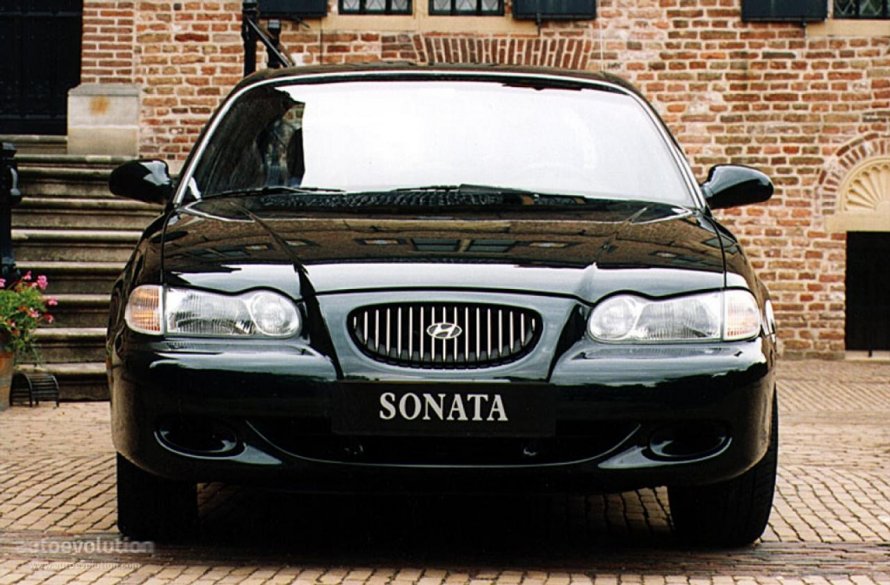 Hyundai Sonata 3
