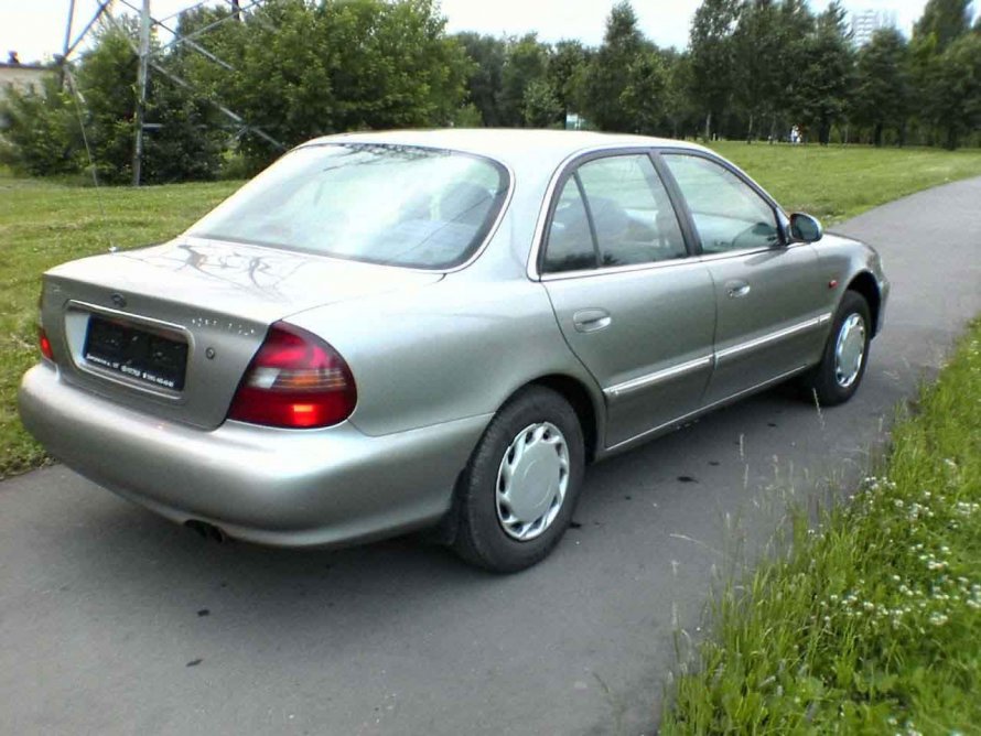 Hyundai Sonata 3