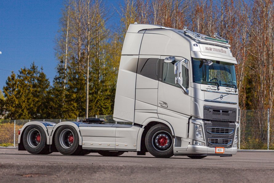 Volvo Globetrotter XL 750