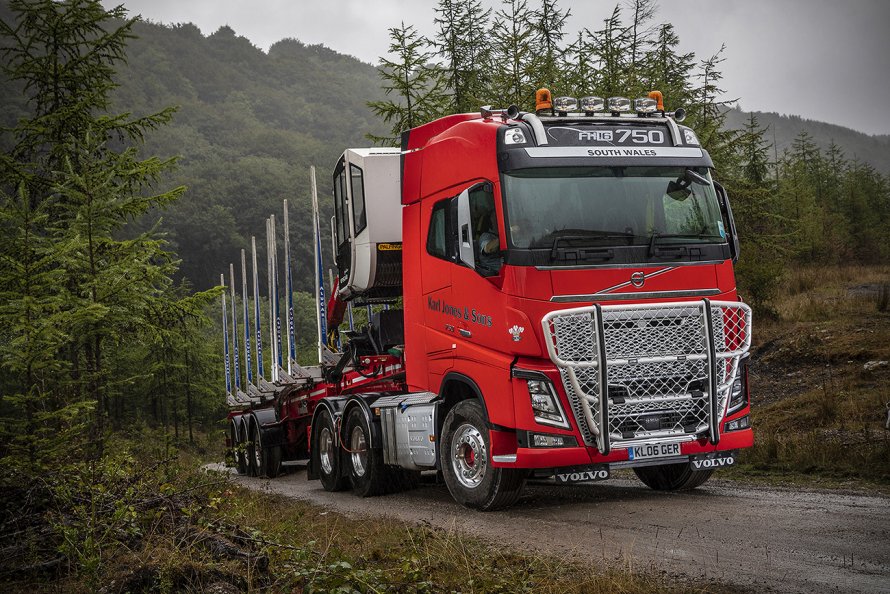 Volvo FH 16 8/4 750