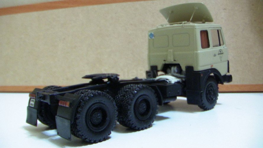 МАЗ 6422 самосвал
