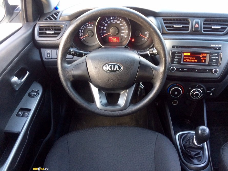 Kia Rio Comfort 2015 салон