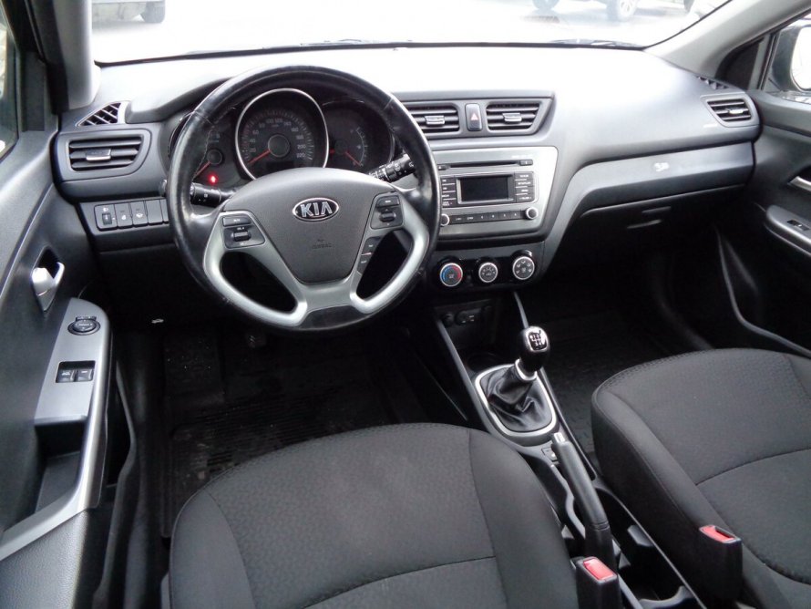 Kia Rio механика салон