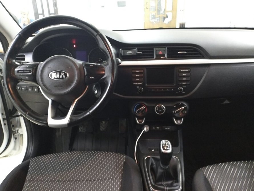 Kia Rio 4 Люкс салон