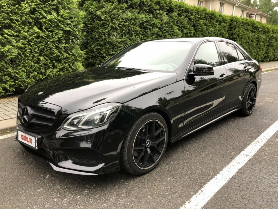 Mercedes Benz w212 Black