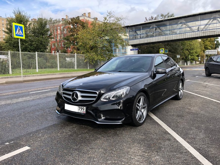 Mercedes Benz w212 Black