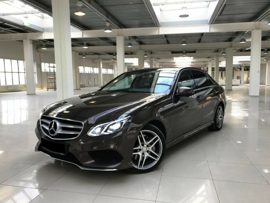 Mercedes-Benz w212 коричневый