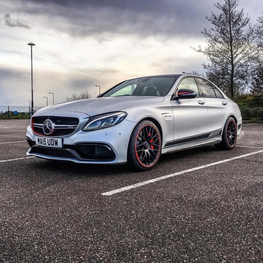 Mercedes Benz c63 AMG