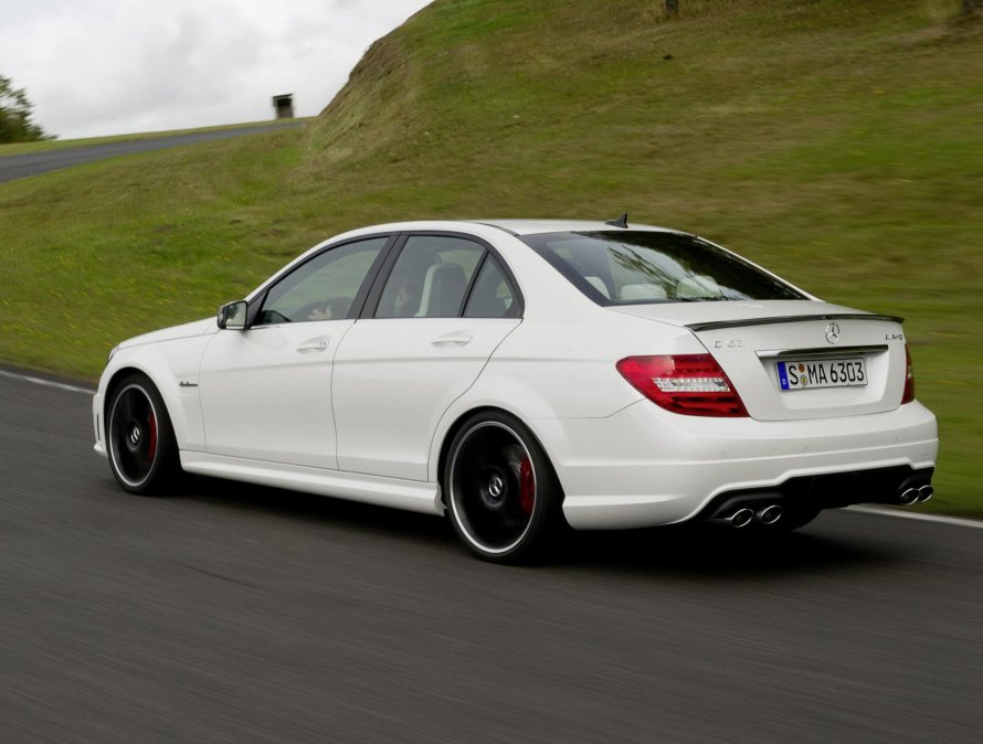 Mercedes Benz c63 AMG 2012