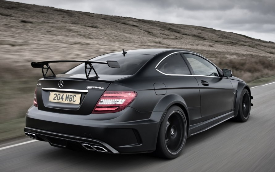 Mercedes-Benz c63 AMG Black