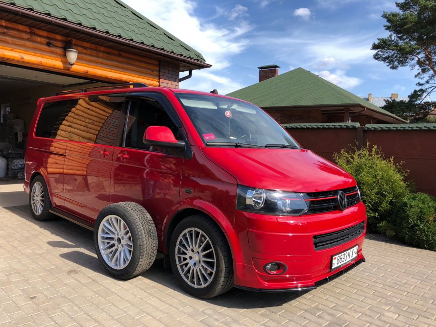 VW Multivan t6 Tuning Red