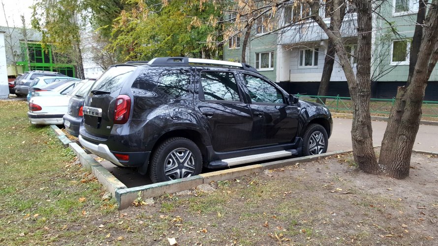 Рено Дастер 2.0 4х4 с МКПП багажник