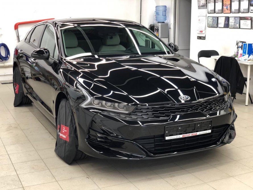 Kia k5 2021 черная