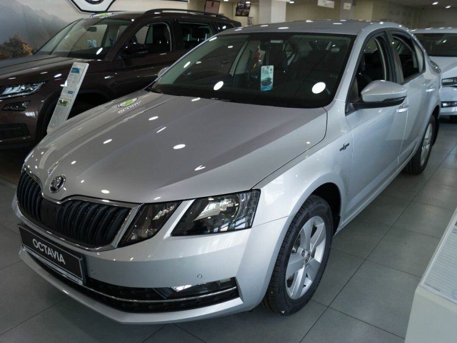 Skoda Octavia a7 серебристый металлик
