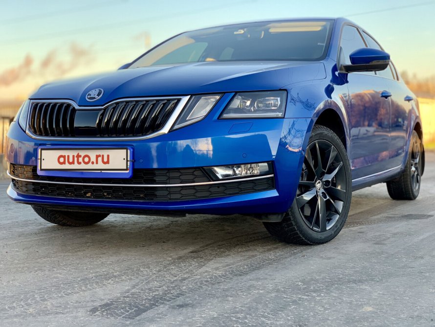 Skoda Octavia a7 синяя