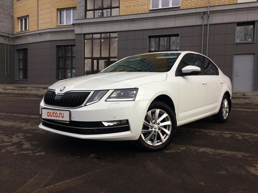 Skoda Octavia a7 белая