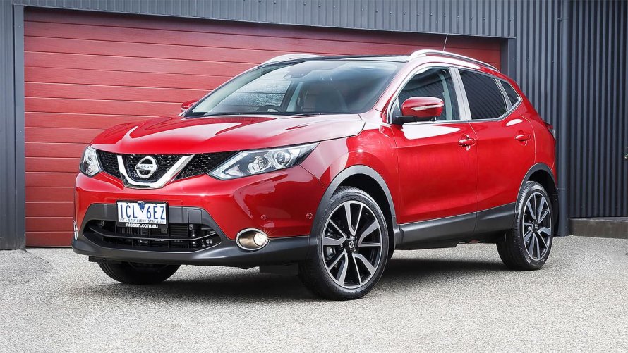 Nissan Qashqai 2017 красный