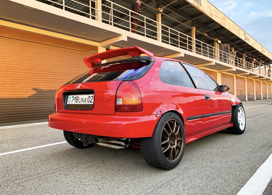Honda Civic 6 Hatchback Type r