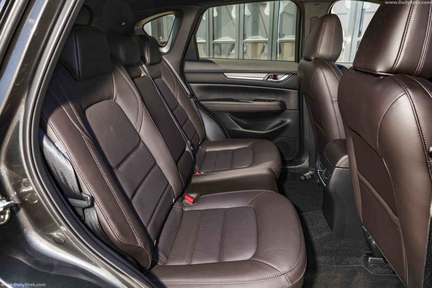 Mazda CX 5 2020 салон