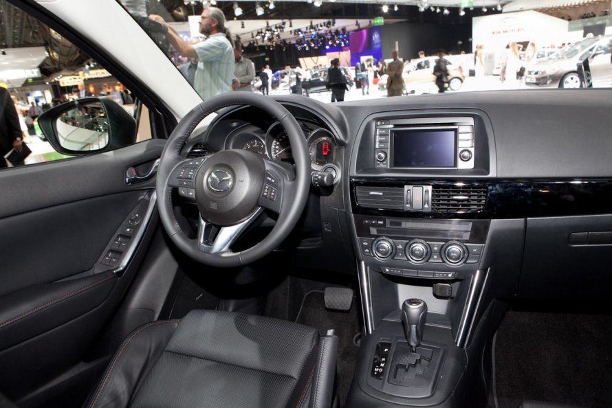 Mazda CX-5 салон
