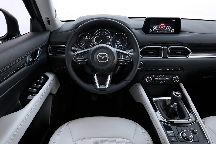 Mazda CX-5 2017 интерьер