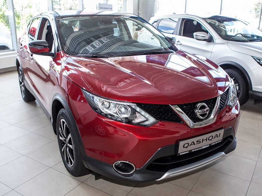 Nissan Qashqai 2017 красный