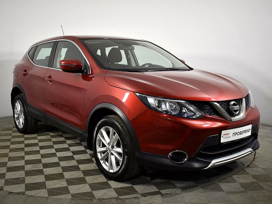 Nissan Qashqai красный 2014