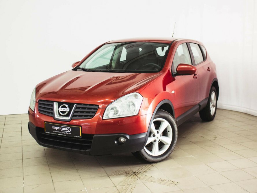 Nissan Qashqai 2020 красный