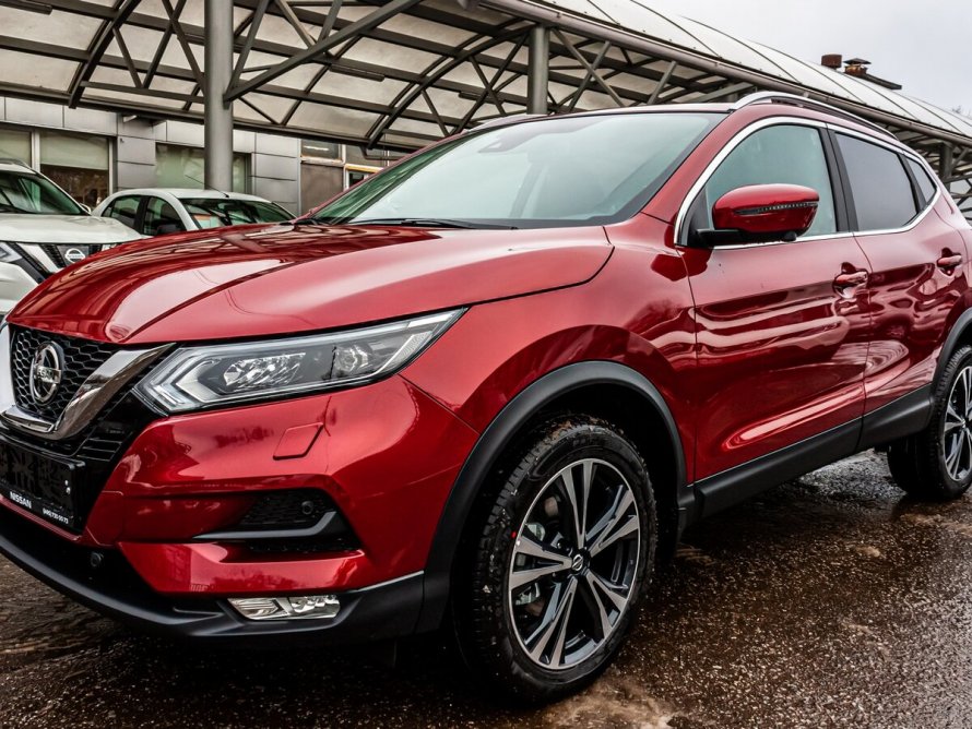 Nissan Qashqai 2020 красный