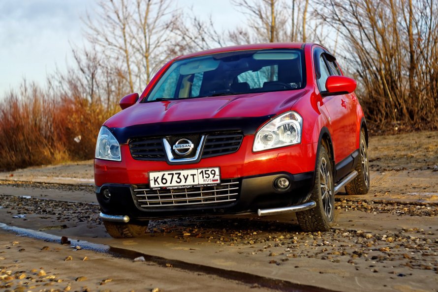 Nissan Qashqai 2021 красный