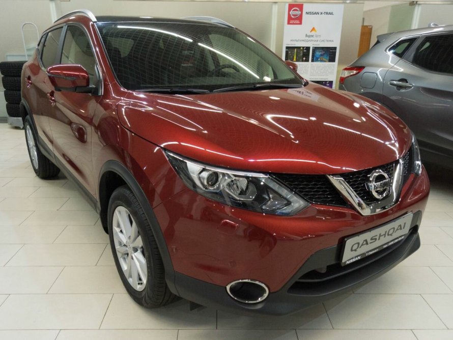 Nissan Qashqai 2018 красный