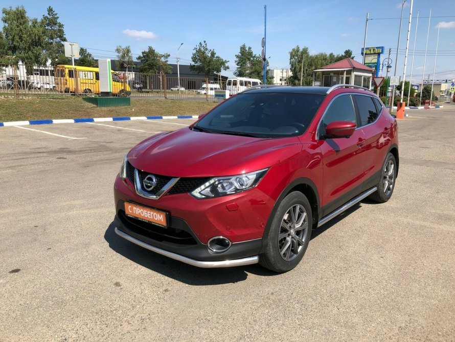 Nissan Qashqai красный 2014