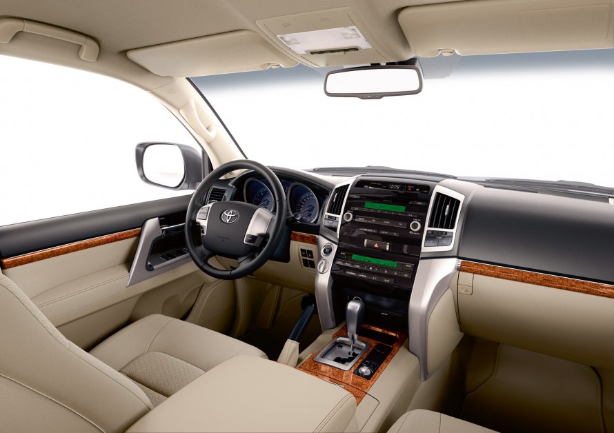 Toyota Land Cruiser 200