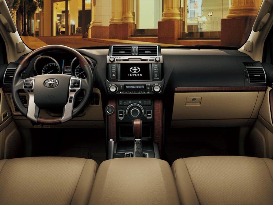 Toyota Land Cruiser 200 Tuning салон
