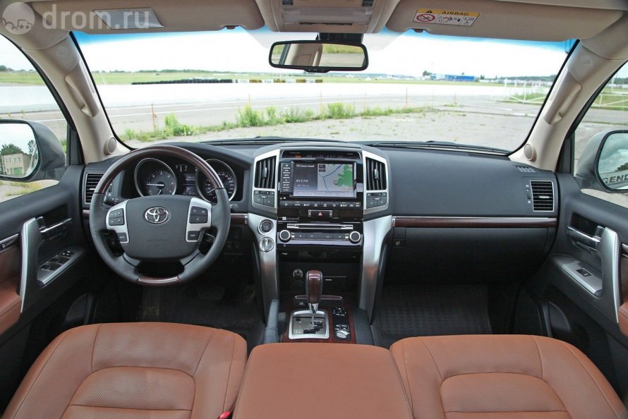 Toyota Land Cruiser 200 2019