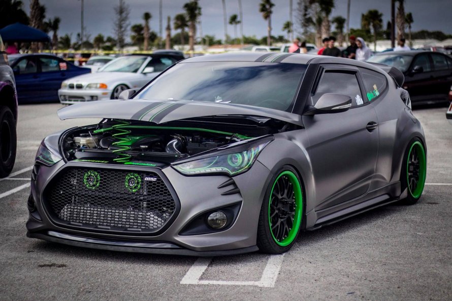 Тюнингованный Hyundai Veloster
