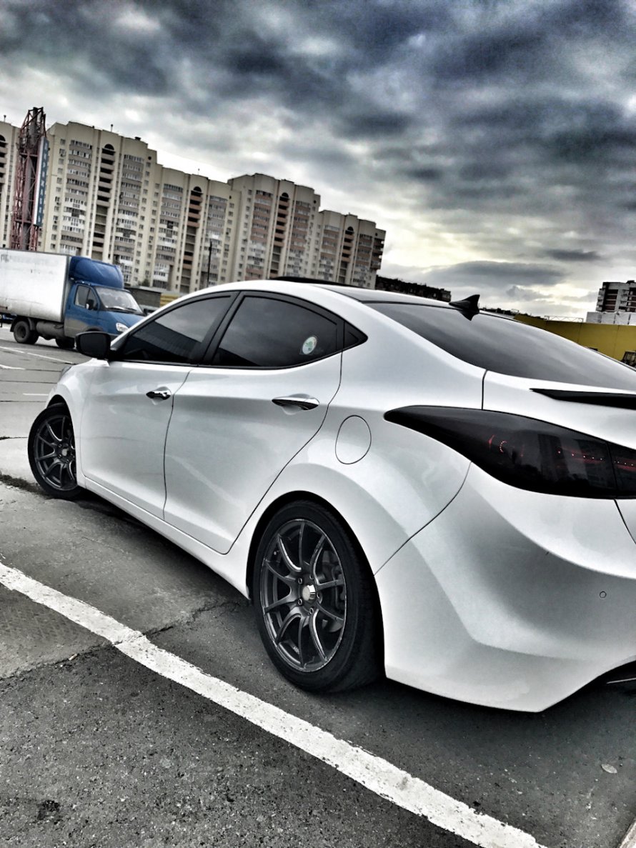 Hyundai Elantra (Avante)