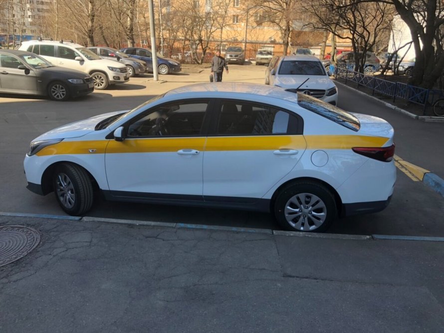 Kia Rio 2019 такси