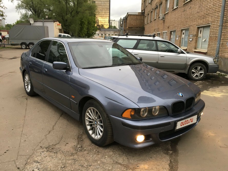 BMW IV(e39) Рестайлинг 530i черная