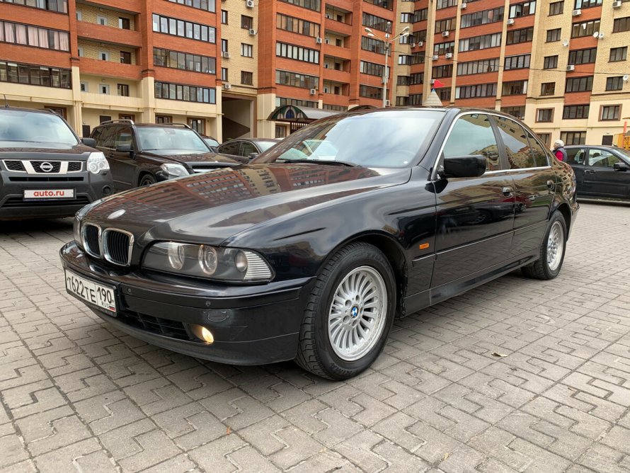 БМВ e39 2001