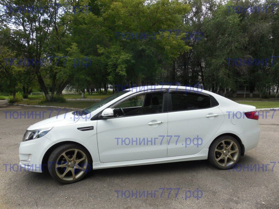 Kia Rio 4 белая на 17 колесах